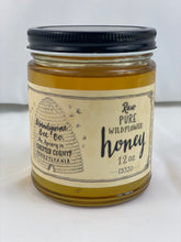 Load image into Gallery viewer, Brandywine Bee Company. Raw Pure Wildflower Honey
