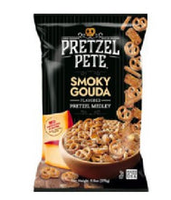 Load image into Gallery viewer, Pretzel Pete Smoky Gouda Flavored Pretzel Medley. 
