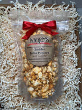 Load image into Gallery viewer, Mojo&#39;s Popcorn  Company. Cheddar Toffee Popcorn Bag
